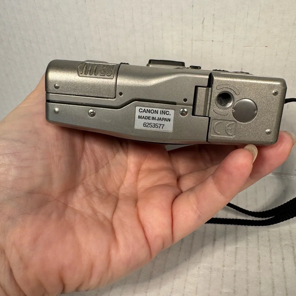 Canon ELPH 370Z Advanced Photo System (APS) film camera